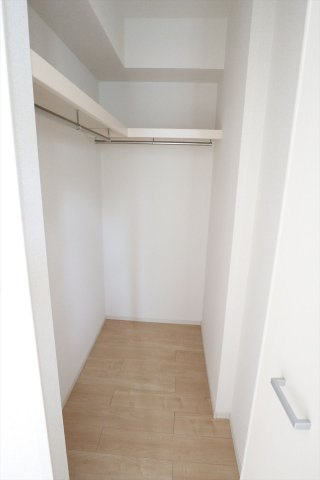 アザリーメゾン　壱番館の収納
