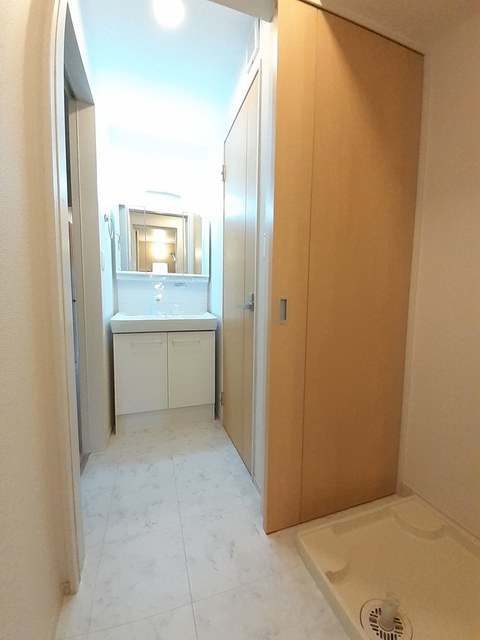 アザリーメゾン　壱番館の洗面所