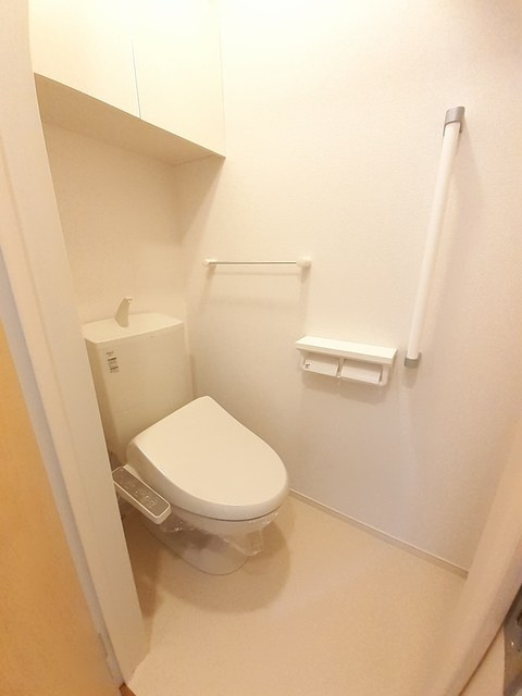 アザリーメゾン　壱番館のトイレ