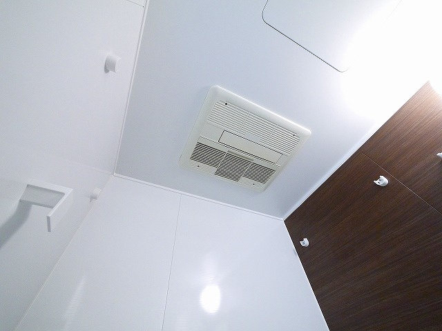 グランドパレス学園前の設備|浴室乾燥機です。