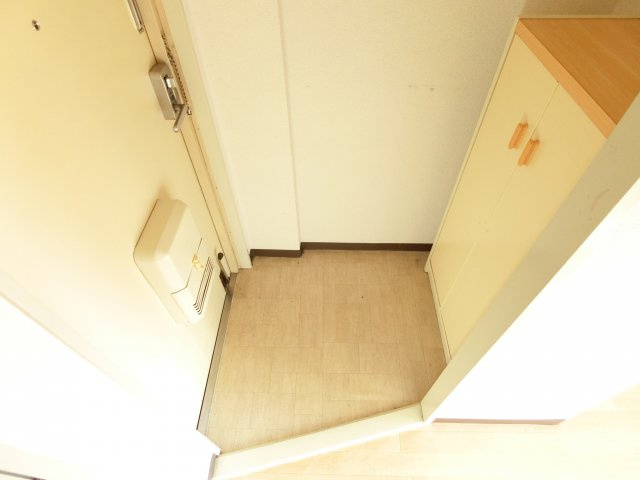 グリーンヒルハイツの玄関