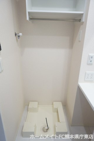 上益城郡益城町大字惣領のアパートの洗面所