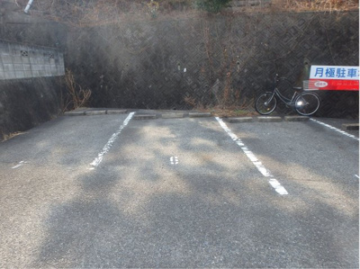 【駐車場】 | アイビースクエア南駐車場