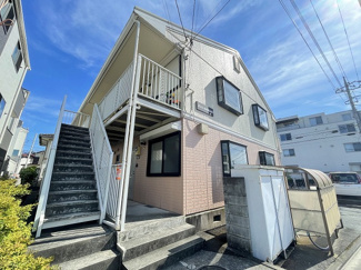 【外観】 | 南武線「宿河原」駅まで徒歩10分！便利な立地の2階建てアパートです♪通勤通学はもちろん、お買い物やお出かけにもGood☆