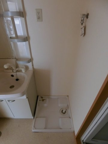 プレゼンスの洗面所|イメージ6Aの写真