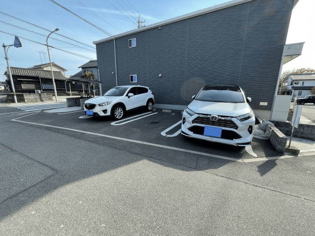 アルシオーネⅠの駐車場