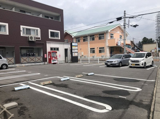 【駐車場】