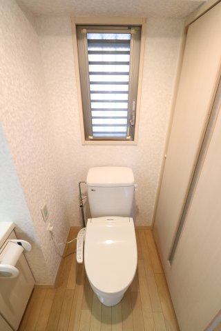 コンフォート中野島のトイレ|※現況優先となります。