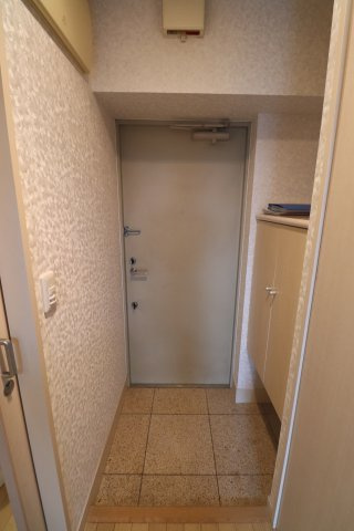 コンフォート中野島の玄関|※現況優先となります。