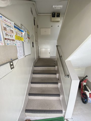 【その他共用部分】 | 田園青葉台住宅団地３号棟 | 共用部分の階段です。