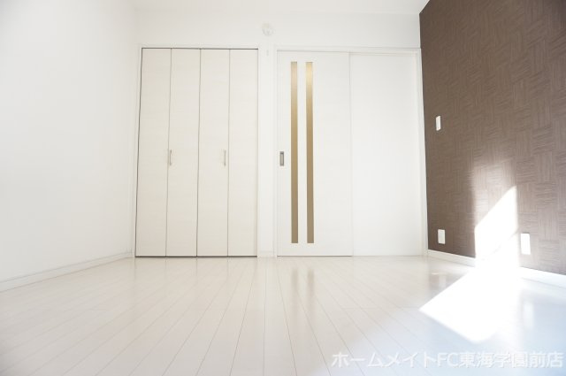 菊池郡菊陽町光の森７丁目のアパートの洋室
