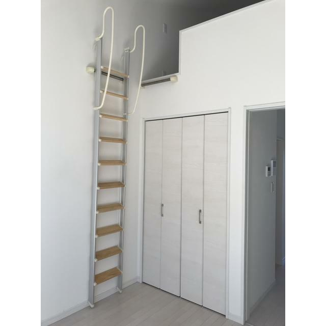 菊池郡菊陽町光の森７丁目のアパートの収納