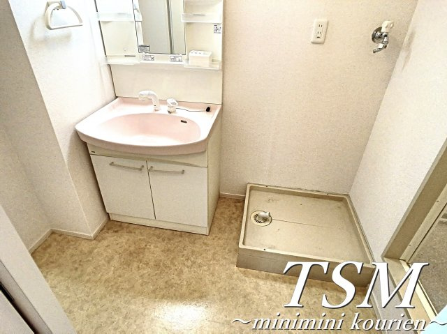 へーベルメゾン忍ケ丘の独立洗面台|シャンプードレッサー