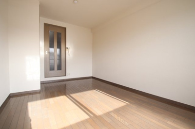 【寝室】 | サニーコート太子