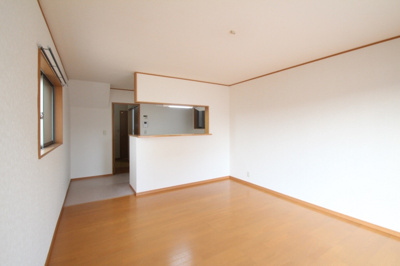 【居間・リビング】 | セレサ | ゆったり過ごせるリビングです