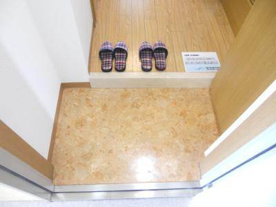 グラシアスの玄関|玄関