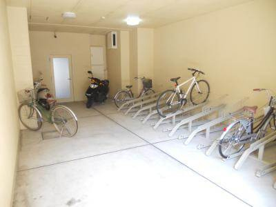 グラシアスの駐車場|駐輪場