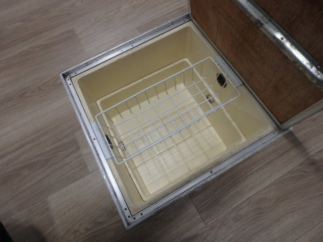 友井2丁目貸家の収納