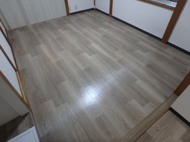 友井2丁目貸家の居間・リビング