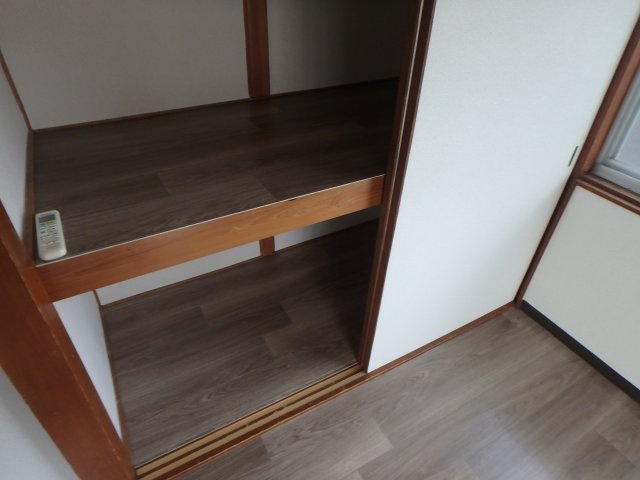 友井2丁目貸家の収納