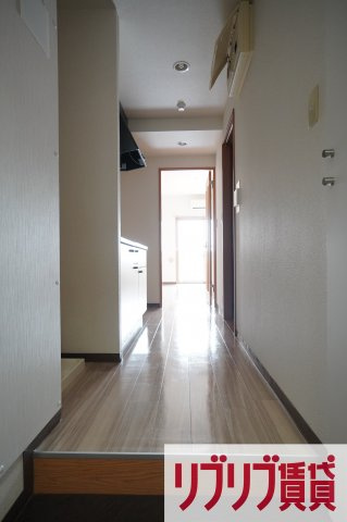 新千葉小川マンションの玄関
