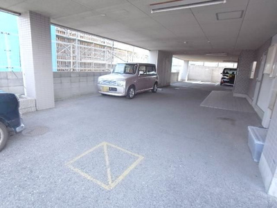 【駐車場】 | シングルマンション二見 | ガレージ