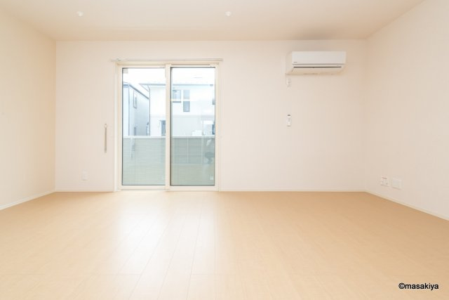 ペルソワール高田の居間・リビング