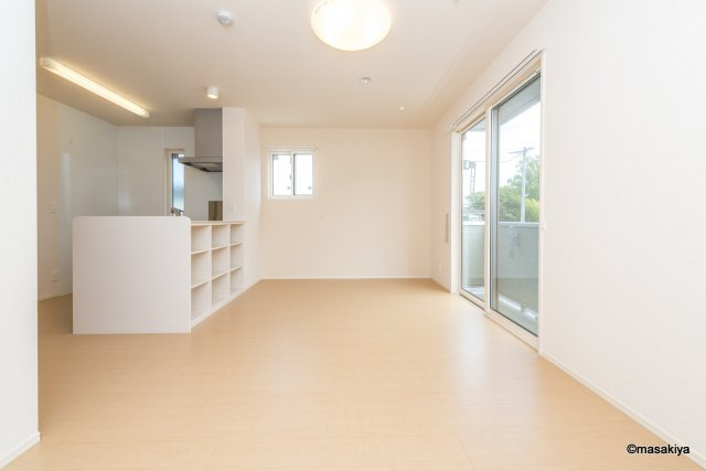 ペルソワール高田の居間・リビング