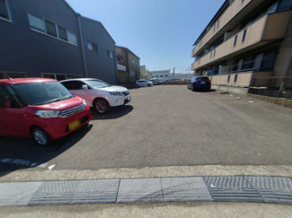 【駐車場】