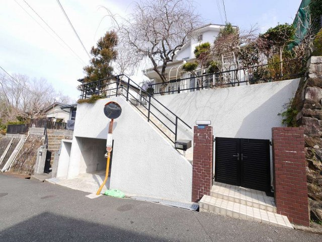 長尾台1丁目貸家の外観