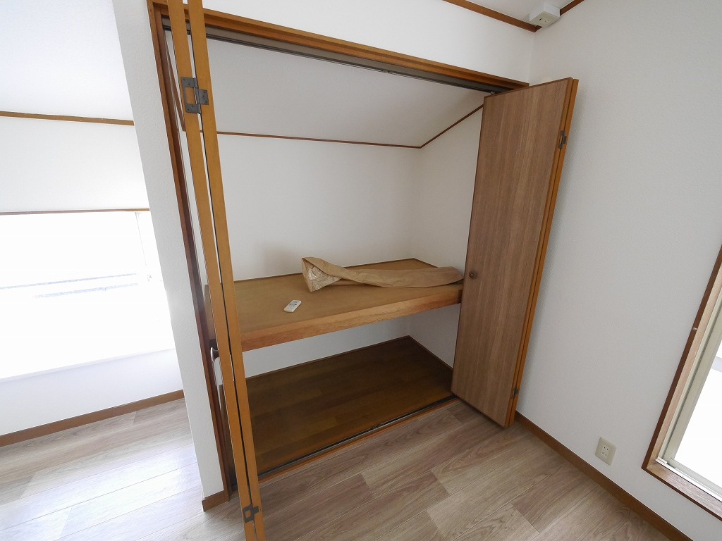 長尾台1丁目貸家の収納