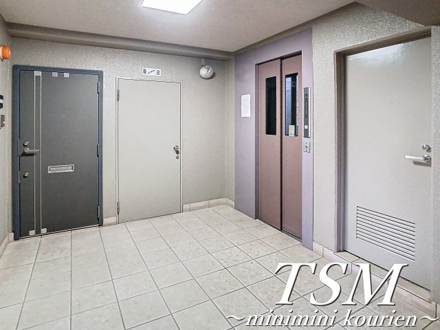 日商岩井香里ヶ丘マンションのその他共用部分|エレベーターホール