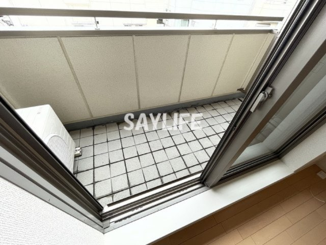 カーサビアンコのバルコニー|南向きのバルコニーは日当たり良好です。