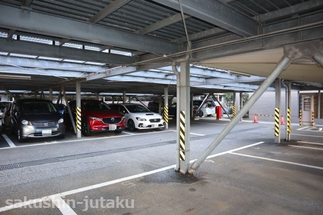 シャリエ習志野東　の駐車場