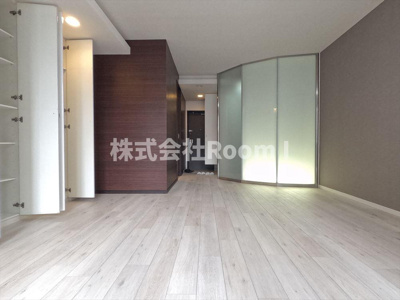 【居間・リビング】 | プライムアーバン堺筋本町 | 使いやすい居間です