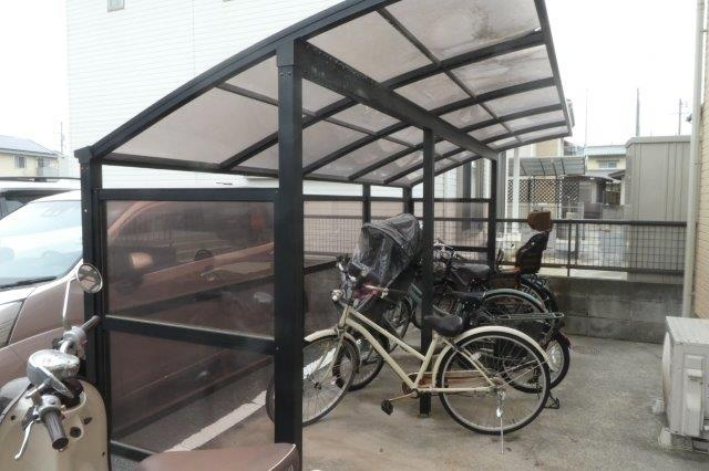 ブランディーユのその他共用部分|自転車置き場