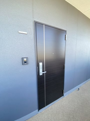 グランアルモニの玄関