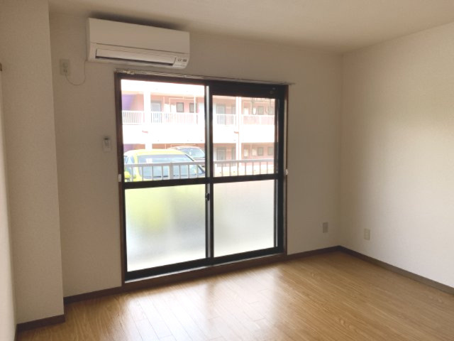 ペンギンズマンションの居間・リビング