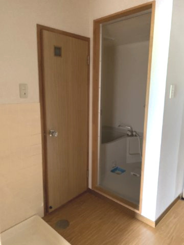 ペンギンズマンションの玄関