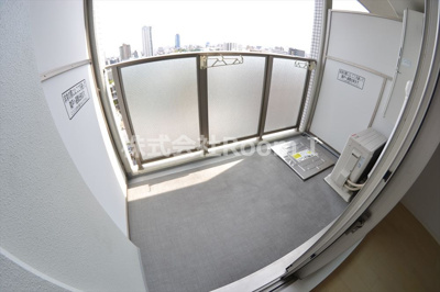 【バルコニー】 | レオンコンフォート谷町六丁目 | 陽当たり良好なバルコニーです