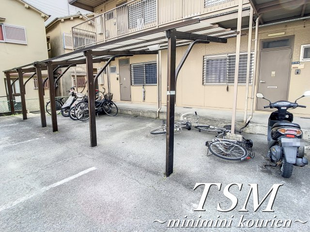 プレジールⅠのその他共用部分|敷地内駐輪場