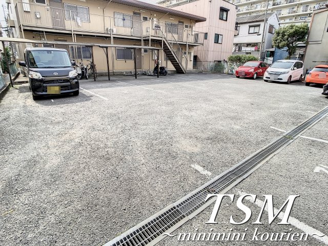 プレジールⅠの駐車場|敷地内駐車場