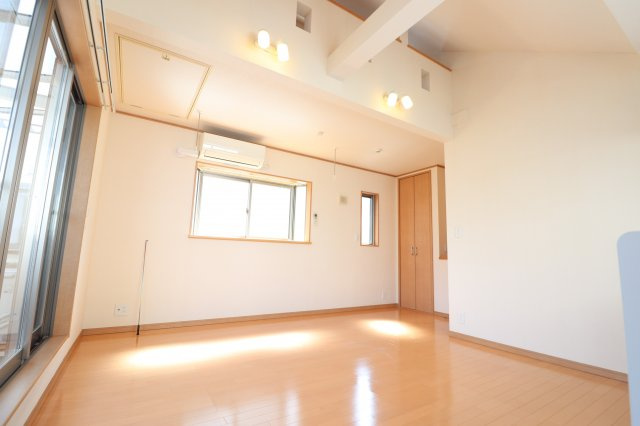 東山田住宅の居間・リビング