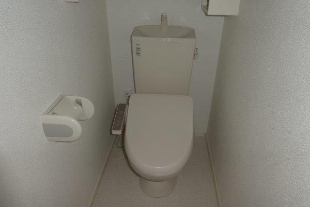 ヴィラ・マウントワン上東Bのトイレ|ウォシュレット