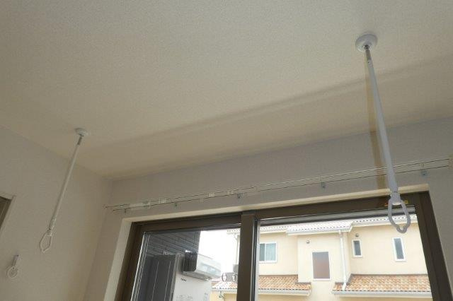 ヴィラ・マウントワン上東Bの設備|室内物干し