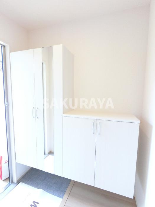 サンモール Ｇの玄関