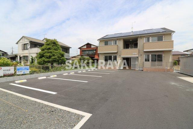 サンモール Ｇの駐車場