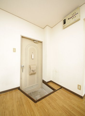 コーポ長尾の玄関