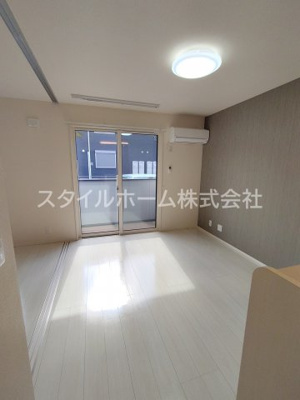 【居間・リビング】 | ルーチェA棟 | 別部屋写真です。