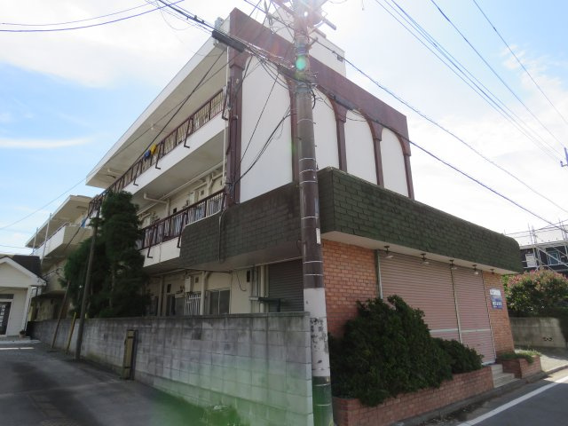 平田マンションの外観